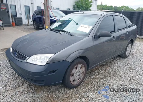 2007 Ford Focus S/Se/Ses из США, поврежденный, VIN 1FAHP34NX7W188237